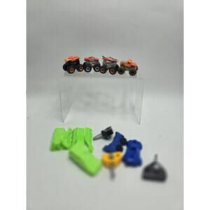 Monster Jam Minis Trucks 2 Metal 1 Plastic